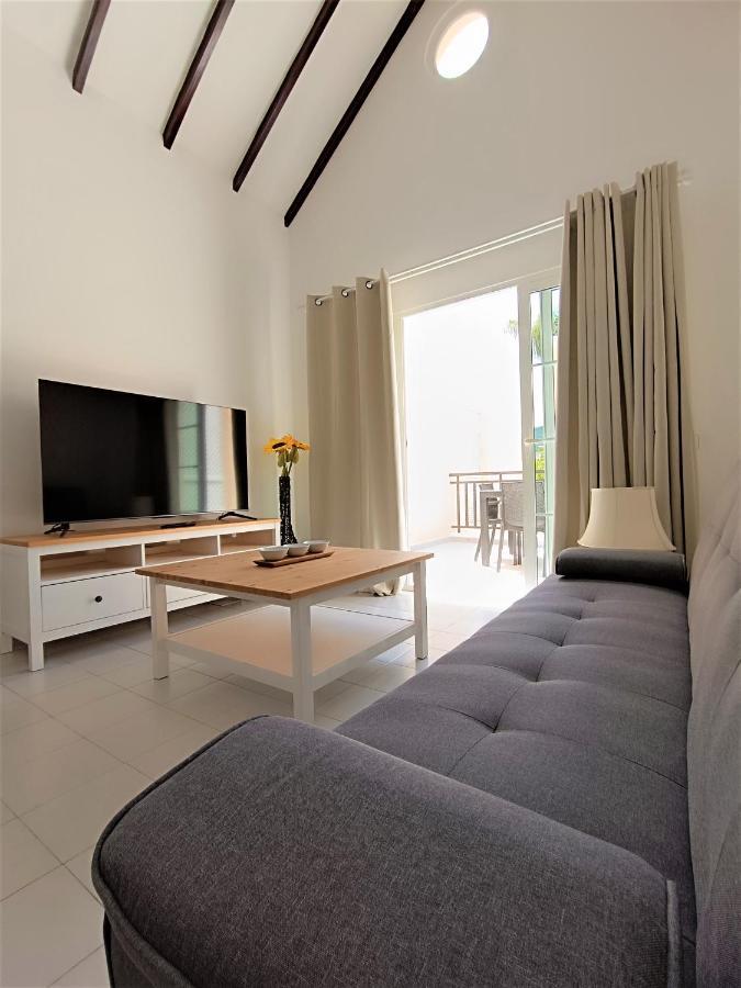 Sarah'S Apartment - Playa Fanabe Costa Adeje  Bagian luar foto