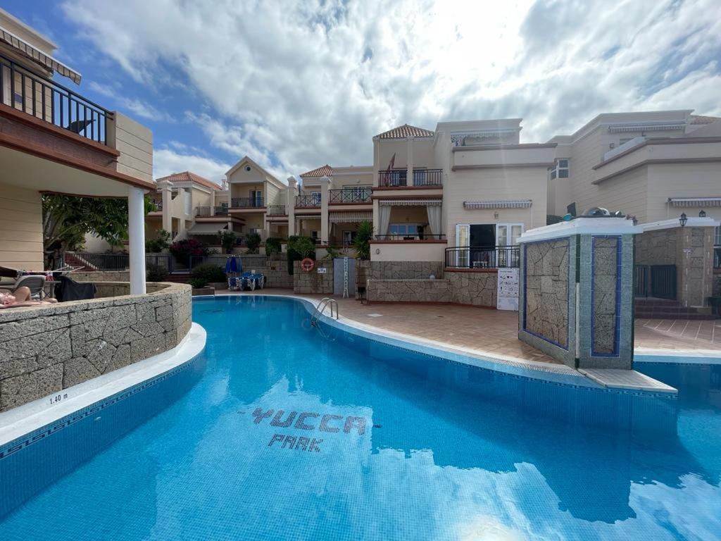 Sarah'S Apartment - Playa Fanabe Costa Adeje  Bagian luar foto